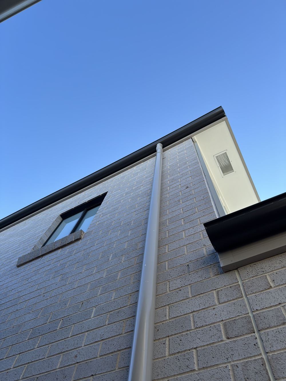External duct shown on the plans not fitted at this location, found during a fixing stage inspection in Rouse Hill